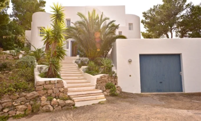 How Voice-Activated SOS Could Have Helped Karen Sadler Get Help 3x Faster